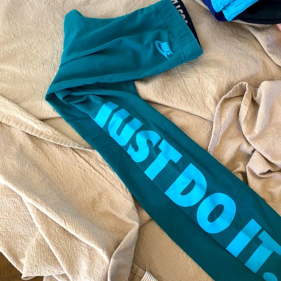 Nike leggings - Picture 1 of 2